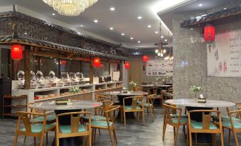 Vienna Hotel - Housity