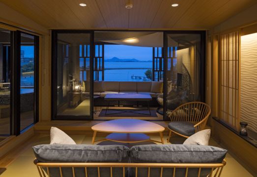 4. 비와코 료쿠스이..