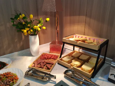 Glade Hotel (Qingdao Hongdao High tech Zone Fantasy Kingdom Branch) Отели рядом со станцией Chengyang Railway Station