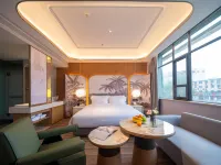 Neixiang Golf 19 Hotel Hotels in Neixiang County