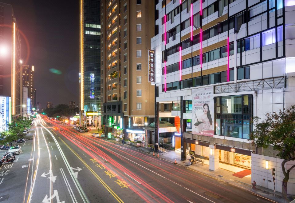 캘리그라피 그린 웨이 호텔 외관