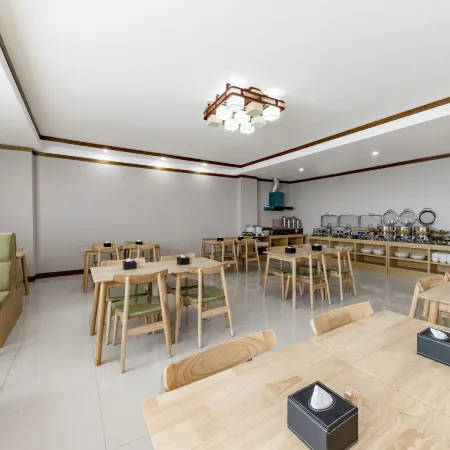Donghuang Hotel (Ordos Wanda Plaza Branch)