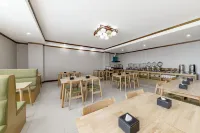 Donghuang Hotel (Ordos Wanda Plaza Branch) - sarapan