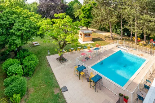 B&B Hotel Lyon Nord 4 étoiles Hotels in Dardilly