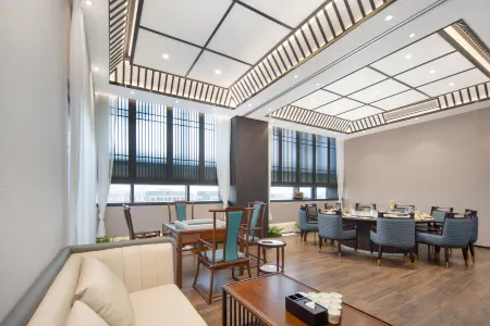 Selected Platinum Hyatt Hotel Отели в г. Дачжоу