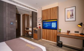 Homeinn Plus Hotel (Xinyi High-Speed Railway Station People's Hospital)
