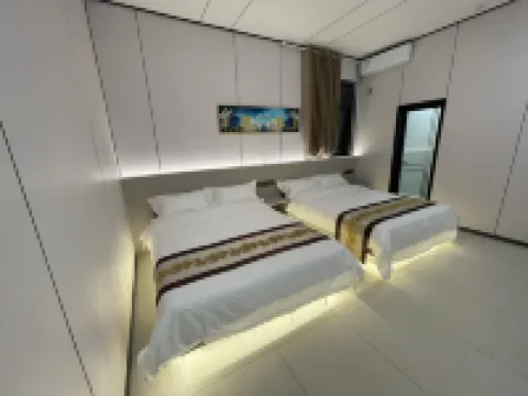 Qixiangyue Chinese Inn (Huandao East Road Beigang Village)