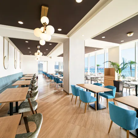 Kobe Meriken Park Oriental Hotel