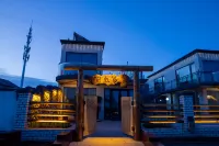 Under the Snow Mountains · Nature Residence Designer Homestay (Zhaosu Branch) - Romantic
