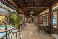 Stars Like rain Hotel - พร้อมอาหารเช้า