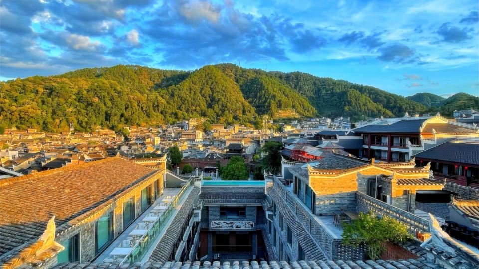 Mount Villa By T Residence (Viral infinity pool & rooftop bar | Perfect photo spot)