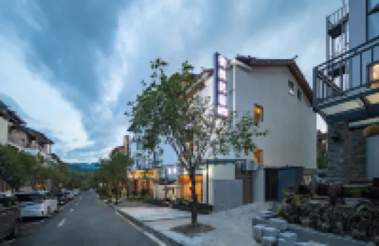 Floral Hotel · Rui Feng Hotel (liboxiaoqikongdongmendian) Hotels in Libo