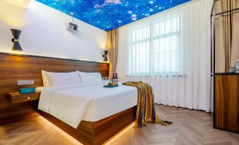 LUSHIN HOTELS&RESORTS