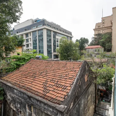 VEQUE French Quarter Residence Отели рядом с достопримечательностью «Тюрьма Хоало»