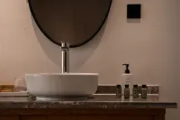 MeiChenDaiShuiHe DesignerReaortB&B with full sea view