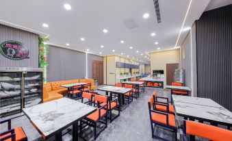 Urumqi Hengyu International Hotel (Dehui Wanda Plaza Changjiang Road)