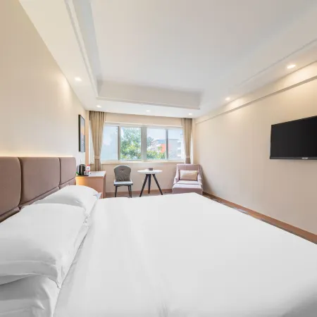 Jinghe Fashion Hotel