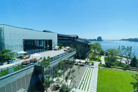 Qihu Hotel