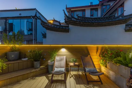 Lijiang Xinle Inn