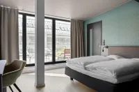 Comfort Hotel Xpress Central Station Hotel dekat Domus Academica