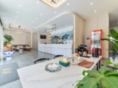 Fengqing Rumumu Hotel (Fengqing Square) Hotels in Fengqing