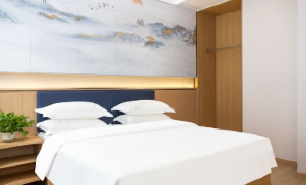 Xinan Grand Hotel (Sichuan Institute of Arts and Sciences Lianhu Campus)