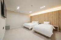 Mokpo Brown-dot Hotel Namak Branch