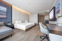 Atour Hotel Huai'an Sunshine Lake Hotels in Huai'an