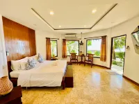 Twin Bay Resort Koh Lanta Hotels near Saladan Pier