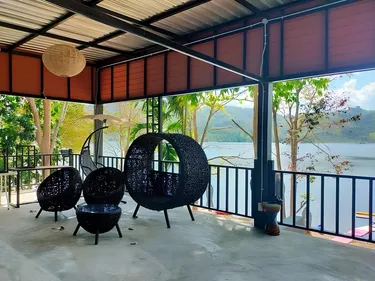 รูปภาพของ66 Baanaisuan 66 บ้านในสวน