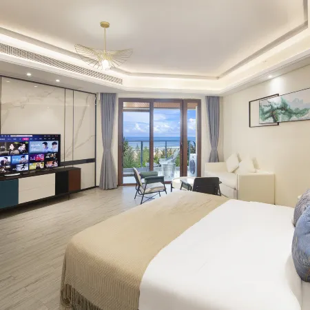 Lingshui Banxia Hotel (Clear Water Bay)