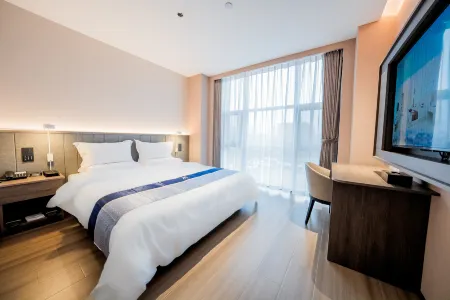 ホームイン アイフィールホテル（大同高速鉄道南駅万達広場）