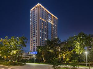 Quanji Hotel (Quzhou Jinbaihui Square Branch)