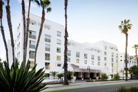 Sandbourne Santa Monica, Autograph Collection Отели рядом с достопримечательностью «Museum of Flying»