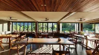 Ashu Courtyard Hotel