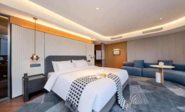 Flower Hotel (Zhengzhou High-speed Railway East Station,)