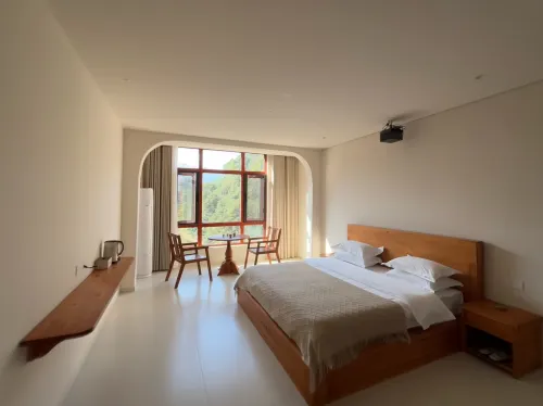Lushan Xihai Golden Bay Farm Stay