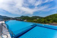 โรงแรมเมซง นิว เซนทูรี เซิ่งซี่ - สระว่ายน้ำบนดาดฟ้า