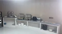 Golden Sunshine Business Hotel Hotels in Qitaihe