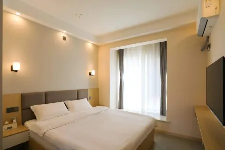 Good Times Hotel Отели рядом с достопримечательностью «Langfang Normal University»