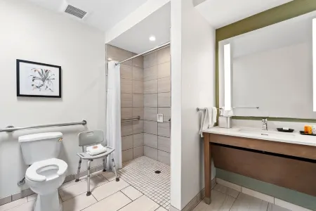 รอยัลพาเลซ เวสต์วูด