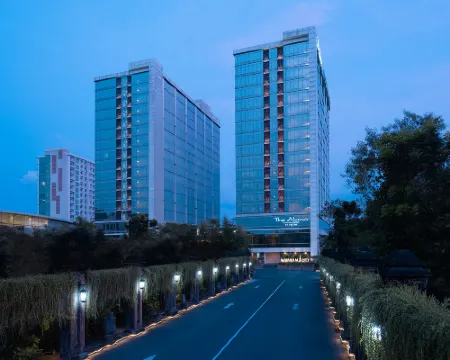 The Alana Yogyakarta Hotel and Convention Center Hotels in Ngaglik