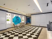 Xi'an Hotel (Zhangzhou Ancient City Kailai Shopping Plaza Branch) - parking