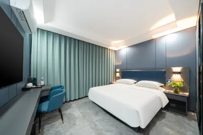 Jinbo Hotel (Liuzhou High-speed Railway Station Five-star Commercial Street)