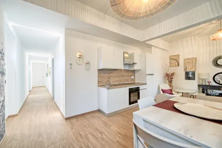 Caesar's quarters - private rooms in Rome Отели рядом с достопримечательностью «Pavart»