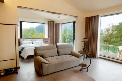 Xinxin River View Homestay (Border City Chatong Scenic Area)