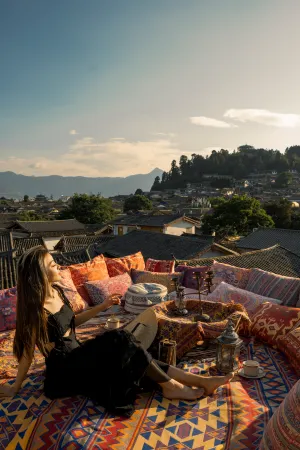 Huawushuang Garden Homestay Отели в г. Лицзян