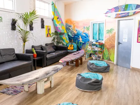 Medano Nest Hostel Отели рядом с достопримечательностью «Plaza Roja»