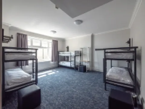 a&o Brighton Beach Hotel di Brighton dan Hove