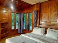 Baan Naituek - balcony